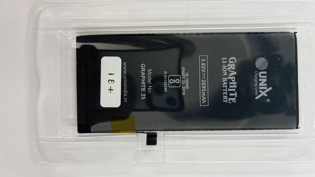 iPhone 8 front 1